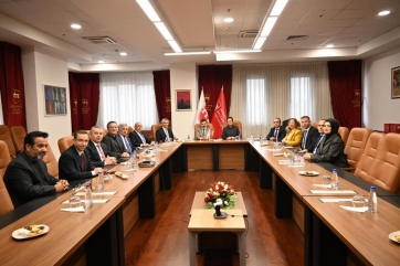 Türk Dünyası Mühendisler ve Mimarlar Birliği Tarafından “Türk Dünyası Üstün Hizmet Ödülleri” Töreni Üsküp’te Yapıldı
