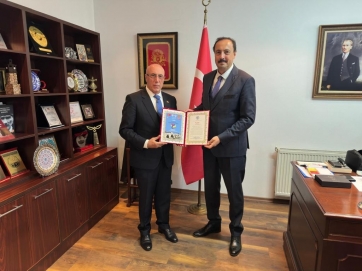 Türk Dünyası Mühendisler ve Mimarlar Birliği Tarafından “Türk Dünyası Üstün Hizmet Ödülleri” Töreni Üsküp’te Yapıldı