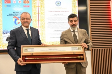 Türk Dünyası Mühendisler ve Mimarlar Birliği Tarafından “Türk Dünyası Üstün Hizmet Ödülleri” Töreni Üsküp’te Yapıldı