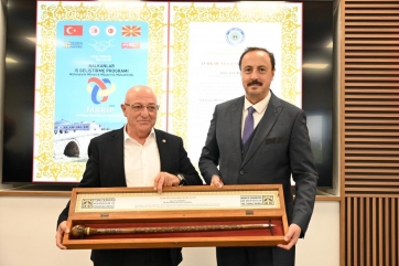 Türk Dünyası Mühendisler ve Mimarlar Birliği Tarafından “Türk Dünyası Üstün Hizmet Ödülleri” Töreni Üsküp’te Yapıldı