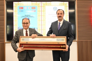 Türk Dünyası Mühendisler ve Mimarlar Birliği Tarafından “Türk Dünyası Üstün Hizmet Ödülleri” Töreni Üsküp’te Yapıldı