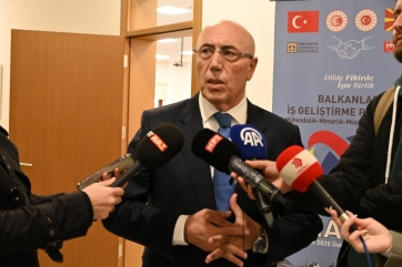 Türk Dünyası Mühendisler ve Mimarlar Birliği Tarafından “Türk Dünyası Üstün Hizmet Ödülleri” Töreni Üsküp’te Yapıldı